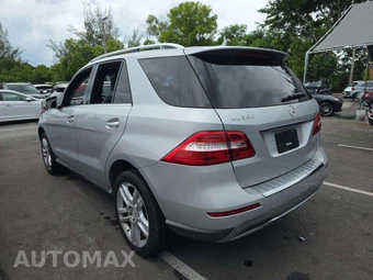 2015 Mercedes-Benz ML 350 - miniatura 2