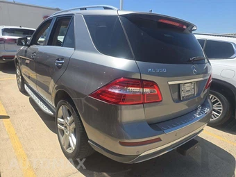 2015 Mercedes-Benz ML 350 – miniatura 2