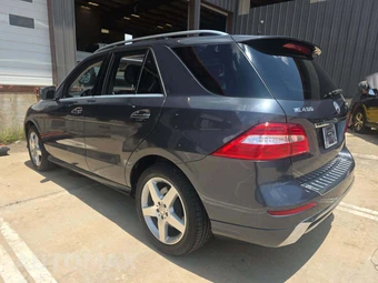 2015 Mercedes-Benz ML 400 - miniatura 2