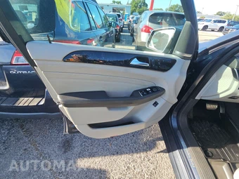 2015 Mercedes-Benz ML 400 – miniatura 9