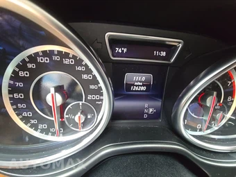 2015 Mercedes-Benz ML 63 AMG - miniatura 12