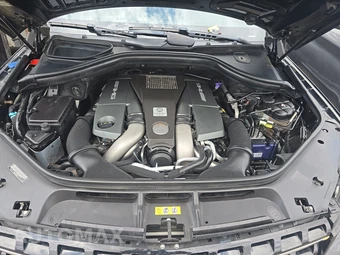 2015 Mercedes-Benz ML 63 AMG - miniatura 15