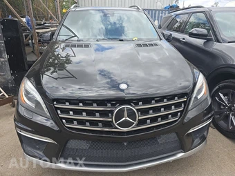 2015 Mercedes-Benz ML 63 AMG - miniatura 2