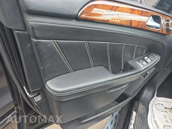 2015 Mercedes-Benz ML 63 AMG - miniatura 9