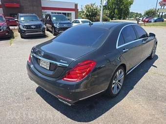 2015 Mercedes-Benz S 550 4MATIC Sedan - miniatura 3