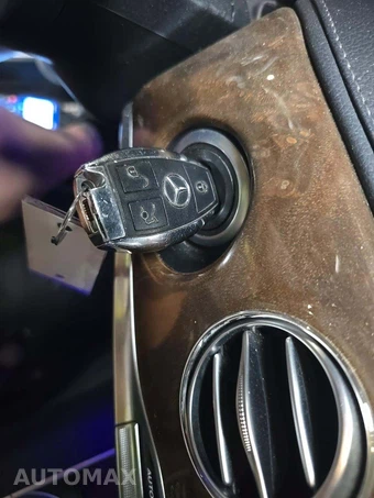 2015 Mercedes-Benz S 550 4MATIC Sedan - miniatura 8