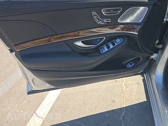 2015 Mercedes-Benz S 550 Sedan - miniatura 9