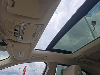2015 Mercedes-Benz S 550 Sedan - miniatura 11