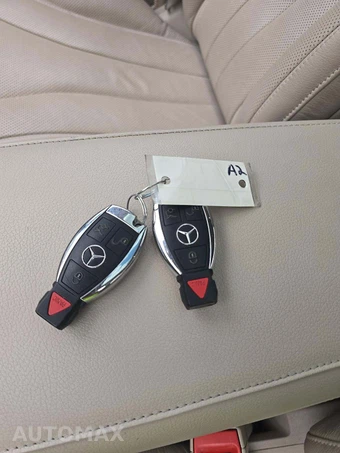2015 Mercedes-Benz S 550 Sedan - miniatura 8