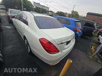 2015 Mercedes-Benz S 550 Sedan - miniatura 2
