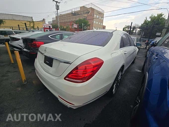 2015 Mercedes-Benz S 550 Sedan - miniatura 3