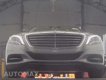 2015 Mercedes-Benz S 550 Sedan - miniatura 3