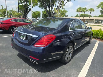 2015 Mercedes-Benz S 550 Sedan - miniatura 3