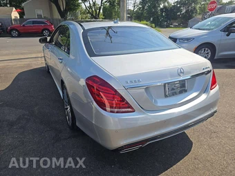 2015 Mercedes-Benz S 550 Sedan - miniatura 2