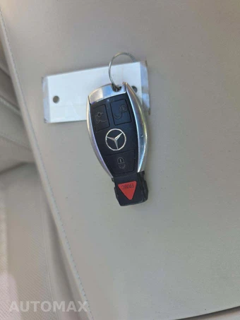2015 Mercedes-Benz S 550 Sedan - miniatura 8