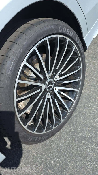 2015 Mercedes-Benz S 550 Sedan - miniatura 20