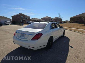 2015 Mercedes-Benz S 550 Sedan - miniatura 3