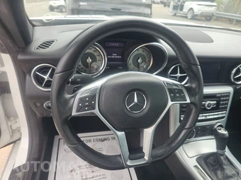 2015 Mercedes-Benz SLK 250 – miniatura 10