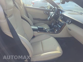 2015 Mercedes-Benz SLK 250 – miniatura 8