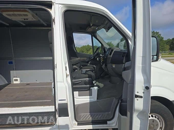2015 Mercedes-Benz Sprinter 2500 Cargo Van Standard Roof 144.3" WB - miniatura 14