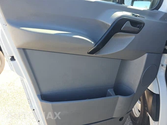 2015 Mercedes-Benz Sprinter 2500 Cargo Van Standard Roof 144.3" WB - miniatura 9
