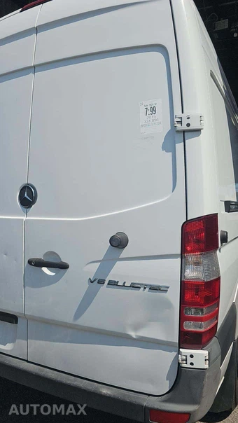 2015 Mercedes-Benz Sprinter 2500 Cargo Van Standard Roof 144.3" WB - miniatura 23