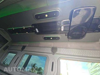 2015 Mercedes-Benz Sprinter 2500 Passenger Van High Roof 170.3" WB - miniatura 24