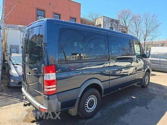 2015 Mercedes-Benz Sprinter 2500 Passenger Van – miniatura 3