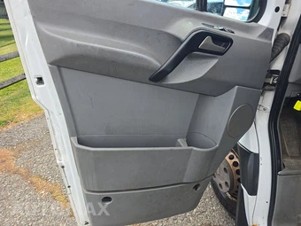 2015 Mercedes-Benz Sprinter 3500 Cargo Van DRW High Roof 170.3" WB – miniatura 9