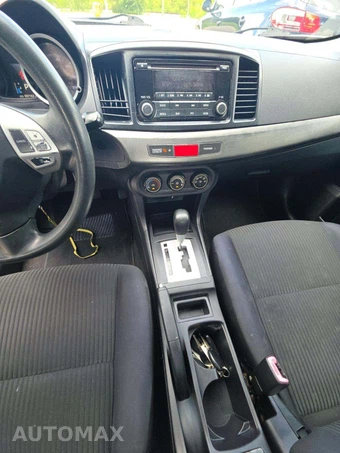 2015 Mitsubishi Lancer ES – miniatura 10