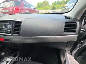 2015 Mitsubishi Lancer ES – miniatura 19