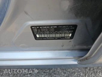 2015 Mitsubishi Mirage RF - miniatura 14