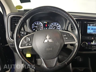 2015 Mitsubishi Outlander SE – miniatura 10