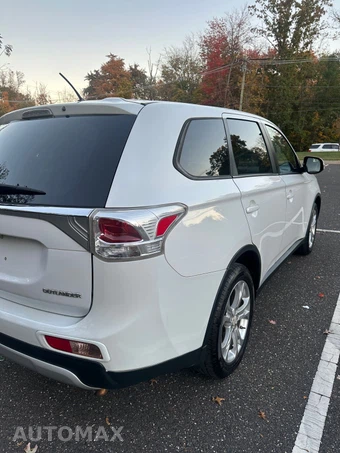 2015 Mitsubishi Outlander SE – miniatura 10