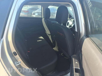 2015 Mitsubishi Outlander Sport ES – miniatura 16