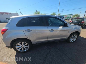 2015 Mitsubishi Outlander Sport ES – miniatura 4