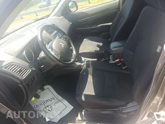 2015 Mitsubishi Outlander Sport ES – miniatura 7