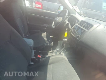 2015 Mitsubishi Outlander Sport ES – miniatura 8