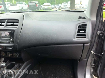 2015 Mitsubishi Outlander Sport ES - miniatura 16