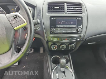 2015 Mitsubishi Outlander Sport ES - miniatura 11