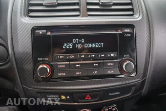 2015 Mitsubishi Outlander Sport ES - miniatura 26