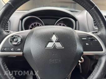 2015 Mitsubishi Outlander Sport ES - miniatura 10