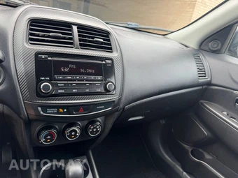 2015 Mitsubishi Outlander Sport ES - miniatura 12