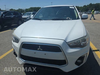 2015 Mitsubishi Outlander Sport SE – miniatura 2