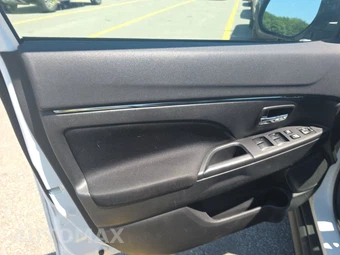 2015 Mitsubishi Outlander Sport SE – miniatura 9