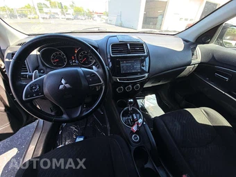 2015 Mitsubishi Outlander Sport SE – miniatura 10