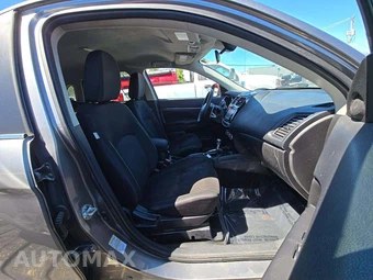 2015 Mitsubishi Outlander Sport SE – miniatura 18