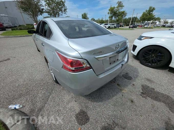 2015 Nissan Altima 2.5 S - miniatura 2