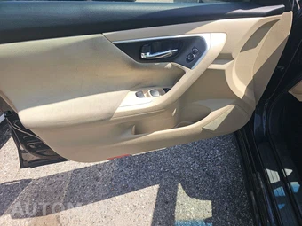 2015 Nissan Altima 2.5 S – miniatura 9