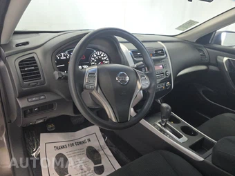 2015 Nissan Altima 2.5 S - miniatura 11